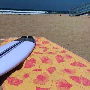 Ginkgo Leaf Surf Club FLiPSiDE 2 Side Pink Yellow Towel NEW! Soft Organic Cotton